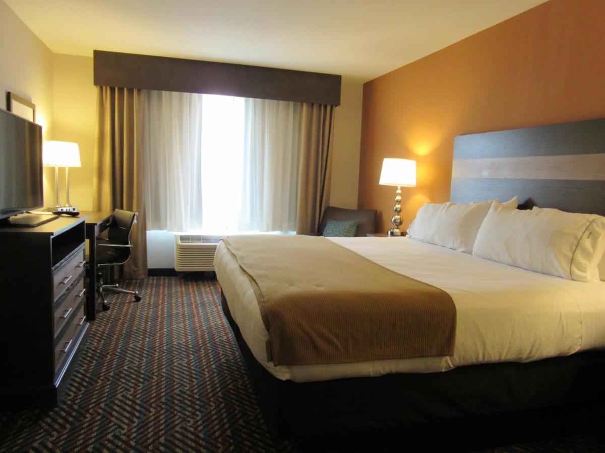 Holiday Inn Express Wichita South By Ihg Екстериор снимка