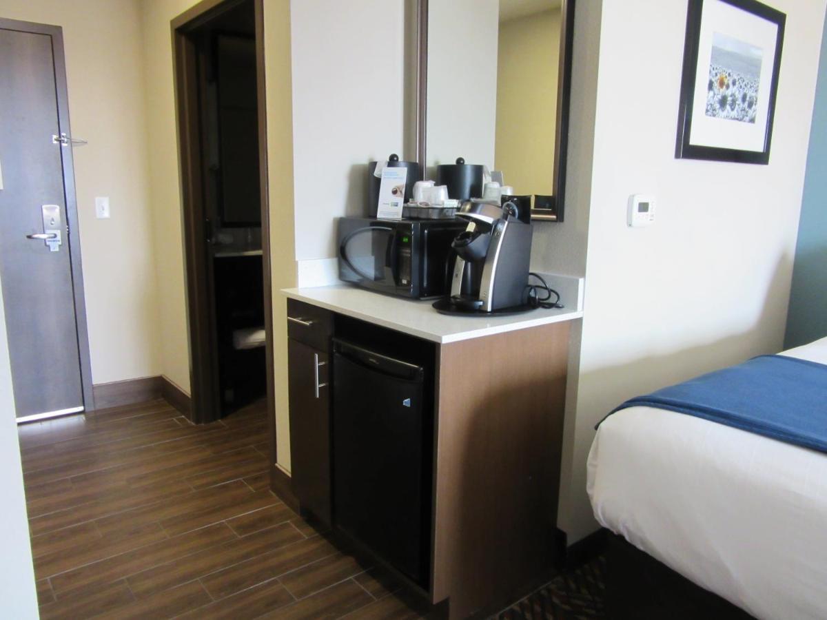 Holiday Inn Express Wichita South By Ihg Екстериор снимка