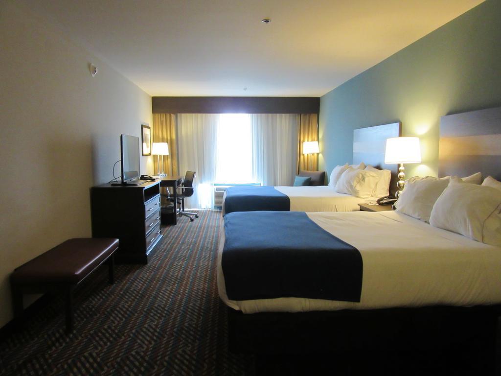 Holiday Inn Express Wichita South By Ihg Екстериор снимка